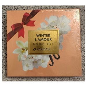 Farmasi Winter L’Amour Body Set